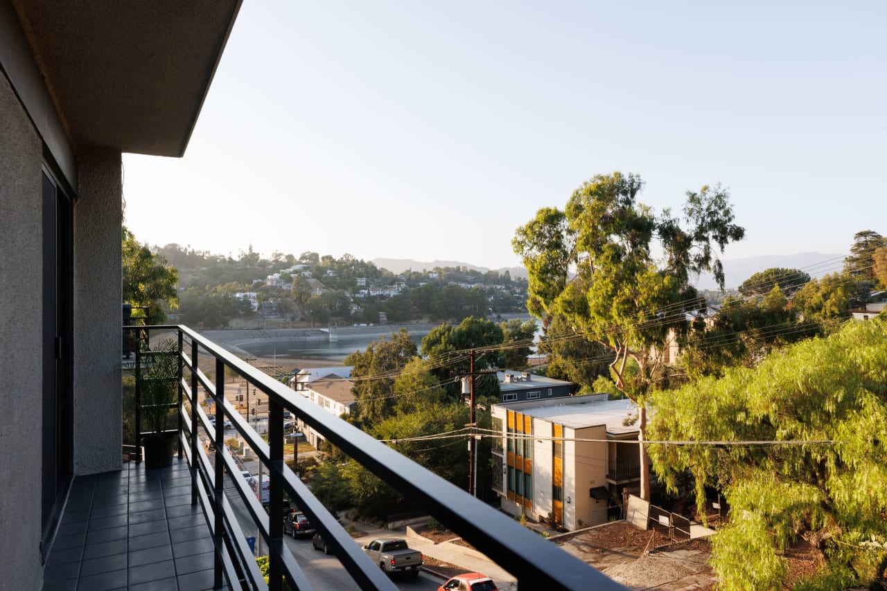 Silver Lake Penthouse Silver Lake Real Estate Bryant \ Reichling