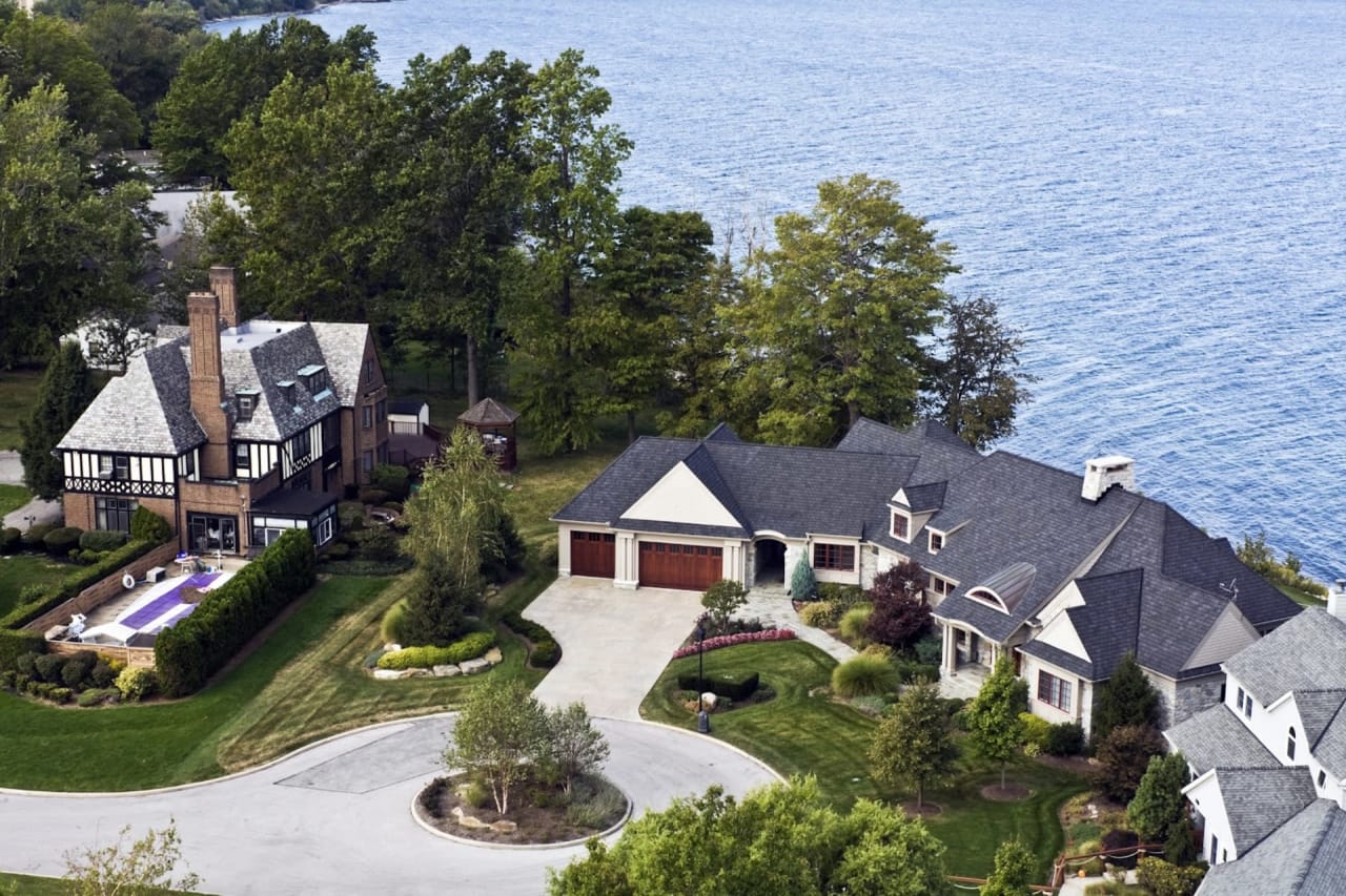 3 Things to Know Before Purchasing a Waterfront Home