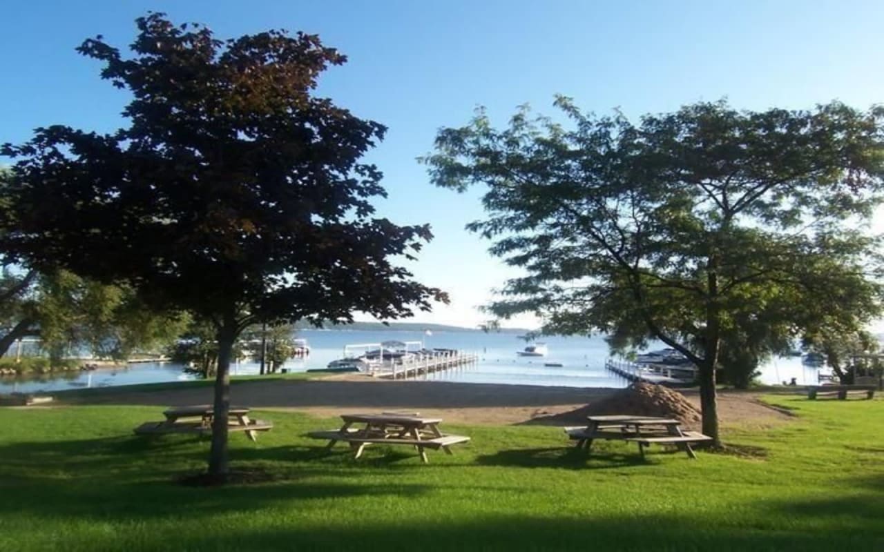 Tricia Forbeck Geneva Lake Real Estate Specialist