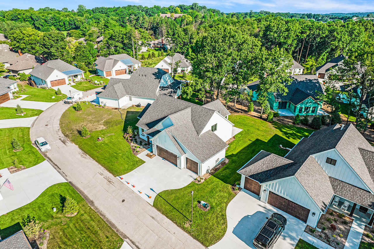 Lanterns of Cascade Cascade MI Condos for Sale Cheryl Grant