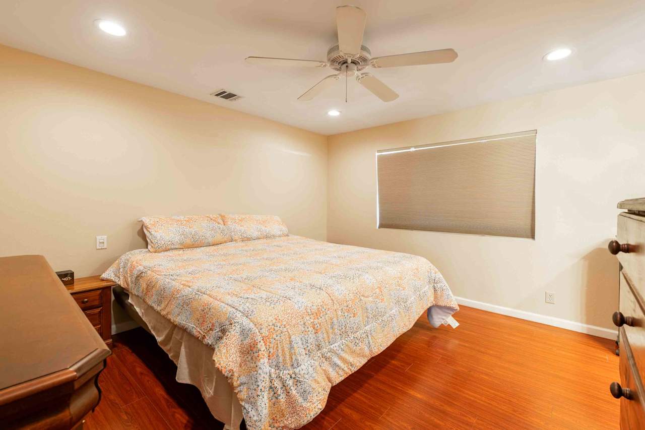 6700 Aqueduct Ave Midvale Estates l Van Nuys