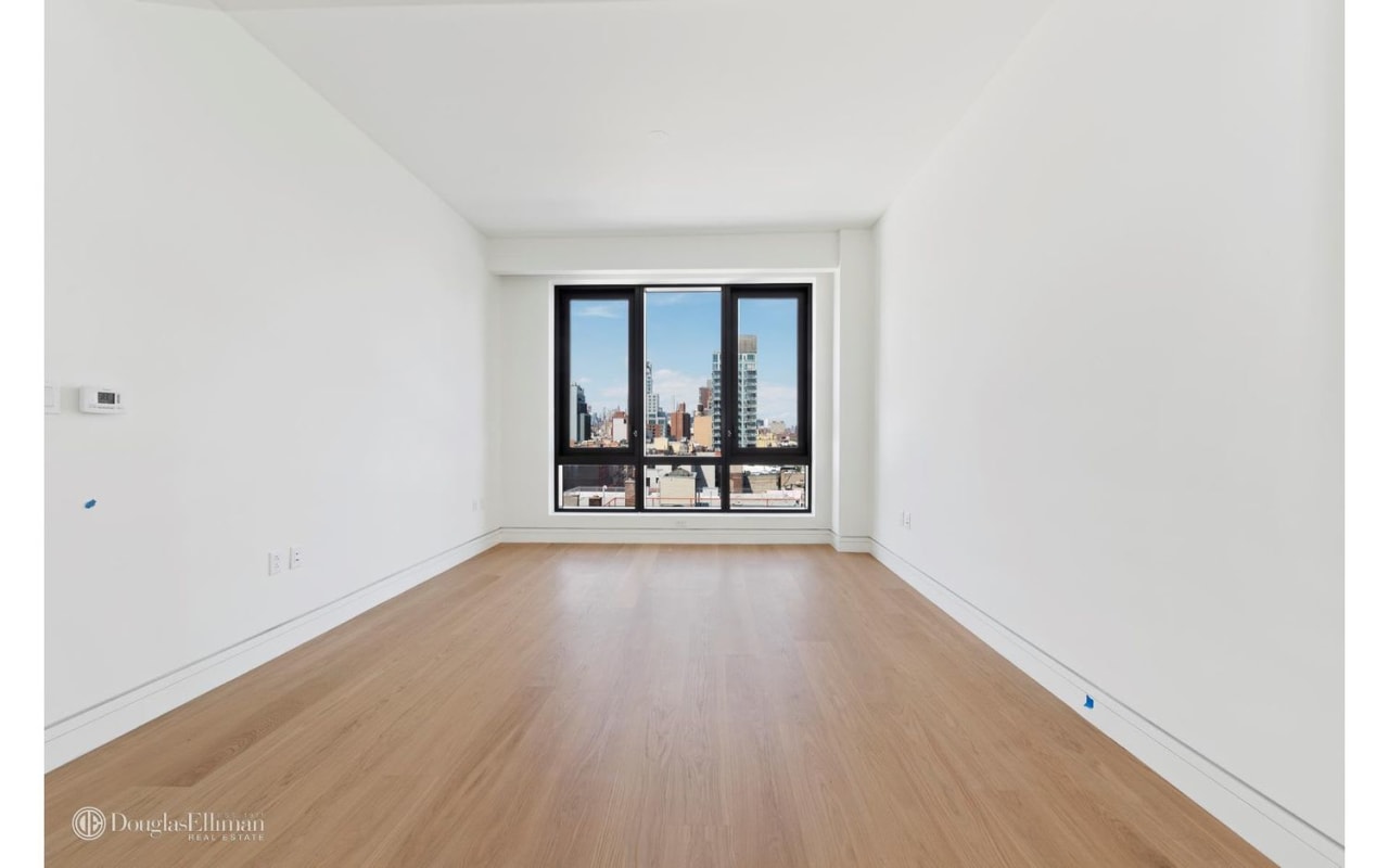 242 Broome St, #8D