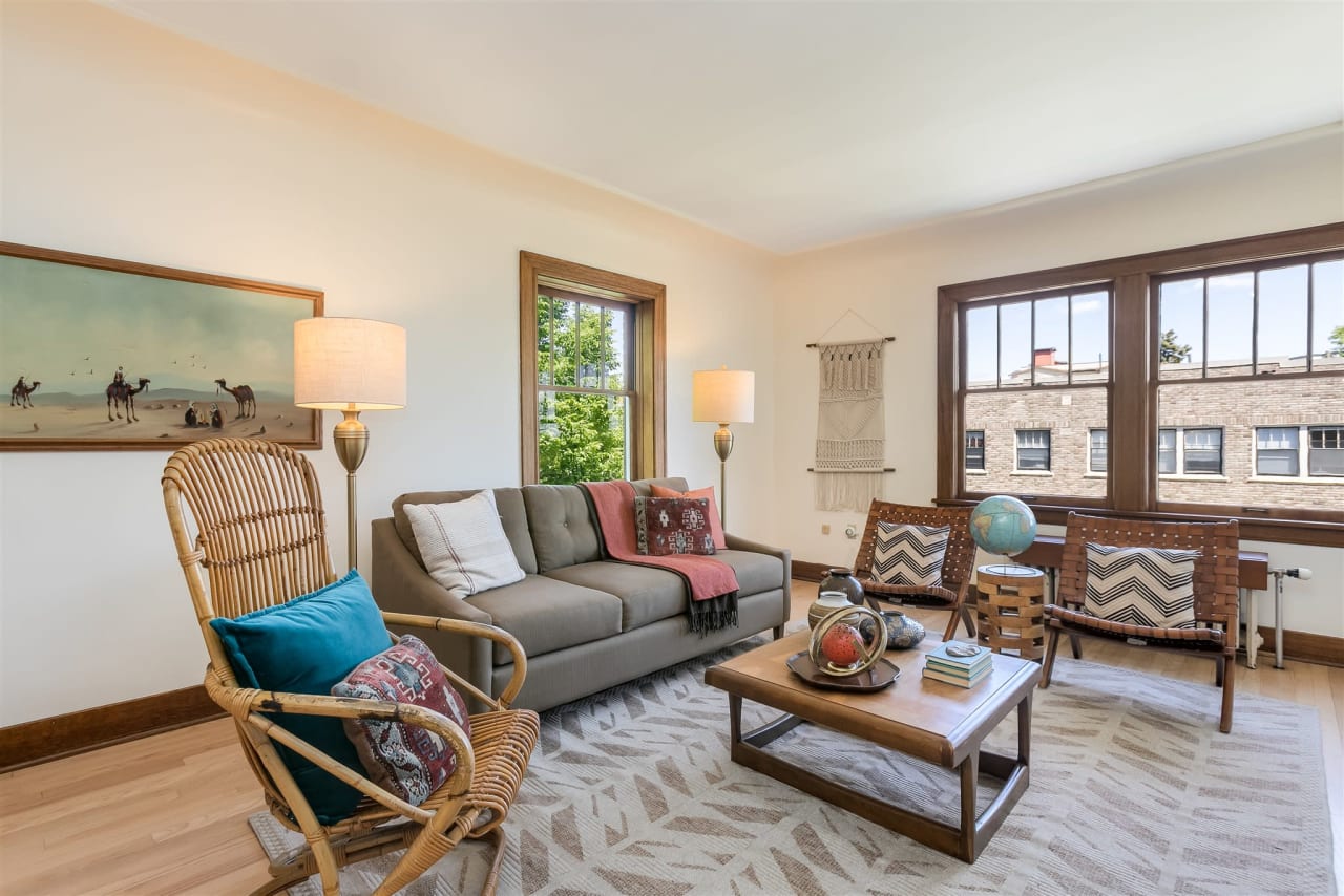 Garden Court Condo in the Heart of Capitol Hill