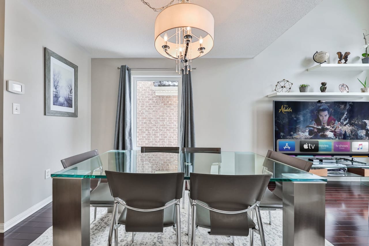 2582 FALKLAND Crescent, Oakville