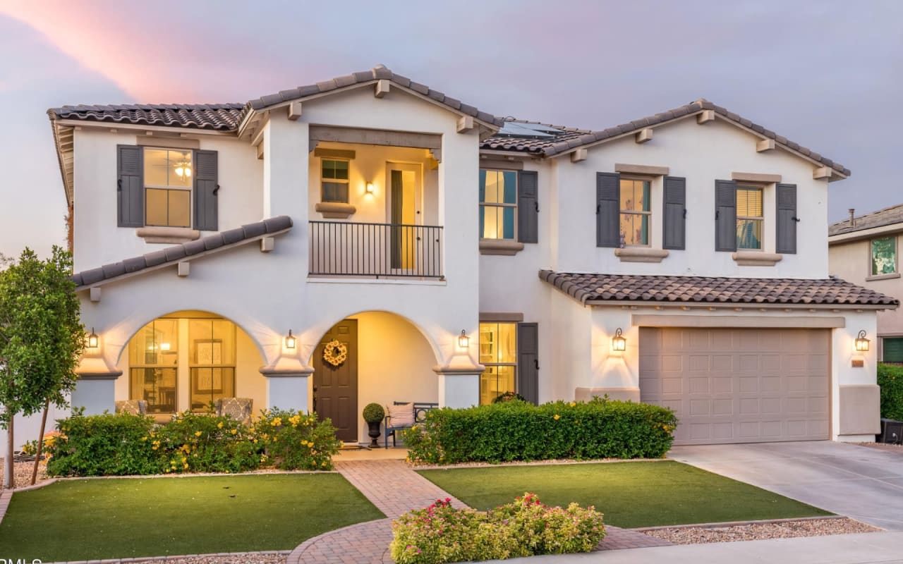 Everything You Need to Know About Moving to Desert Ridge