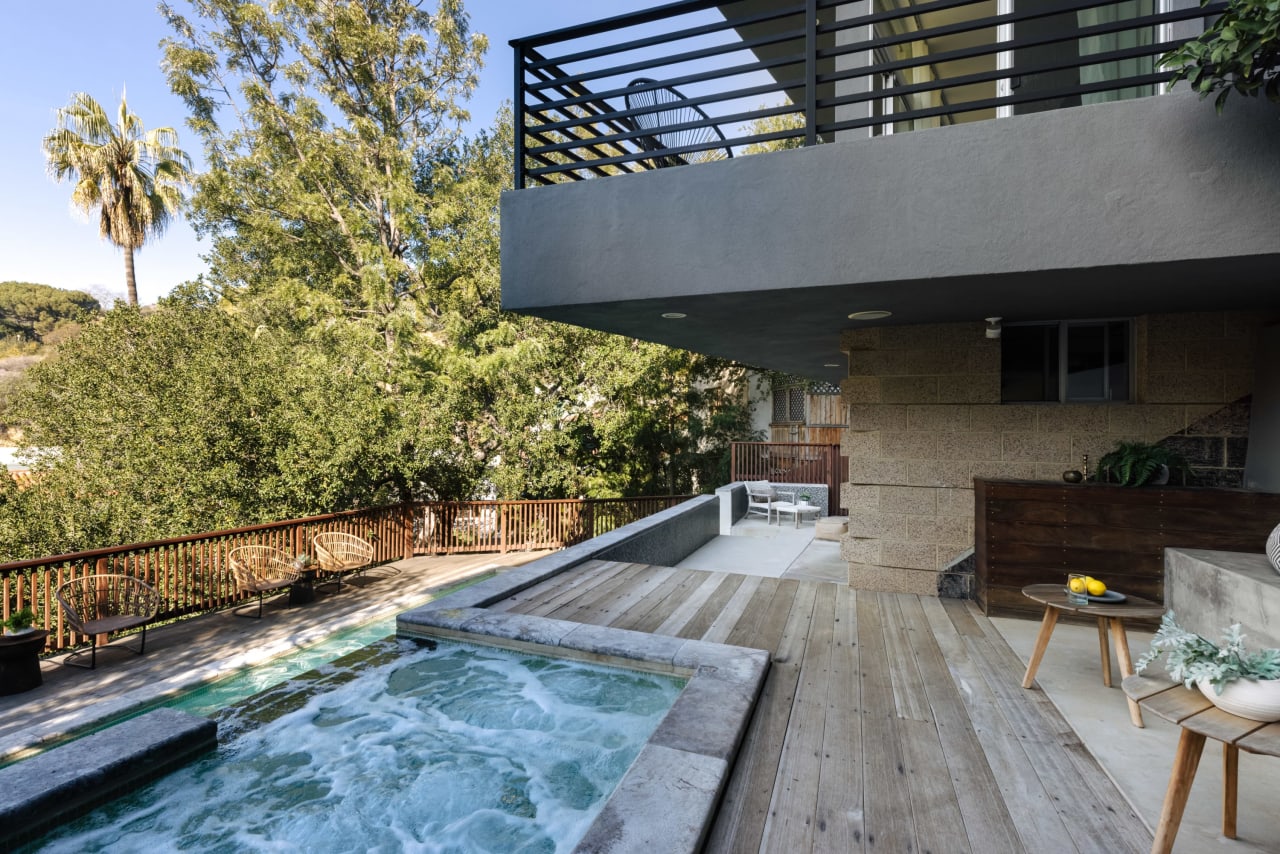 A Mid-Century Treehouse in Beachwood Canyon