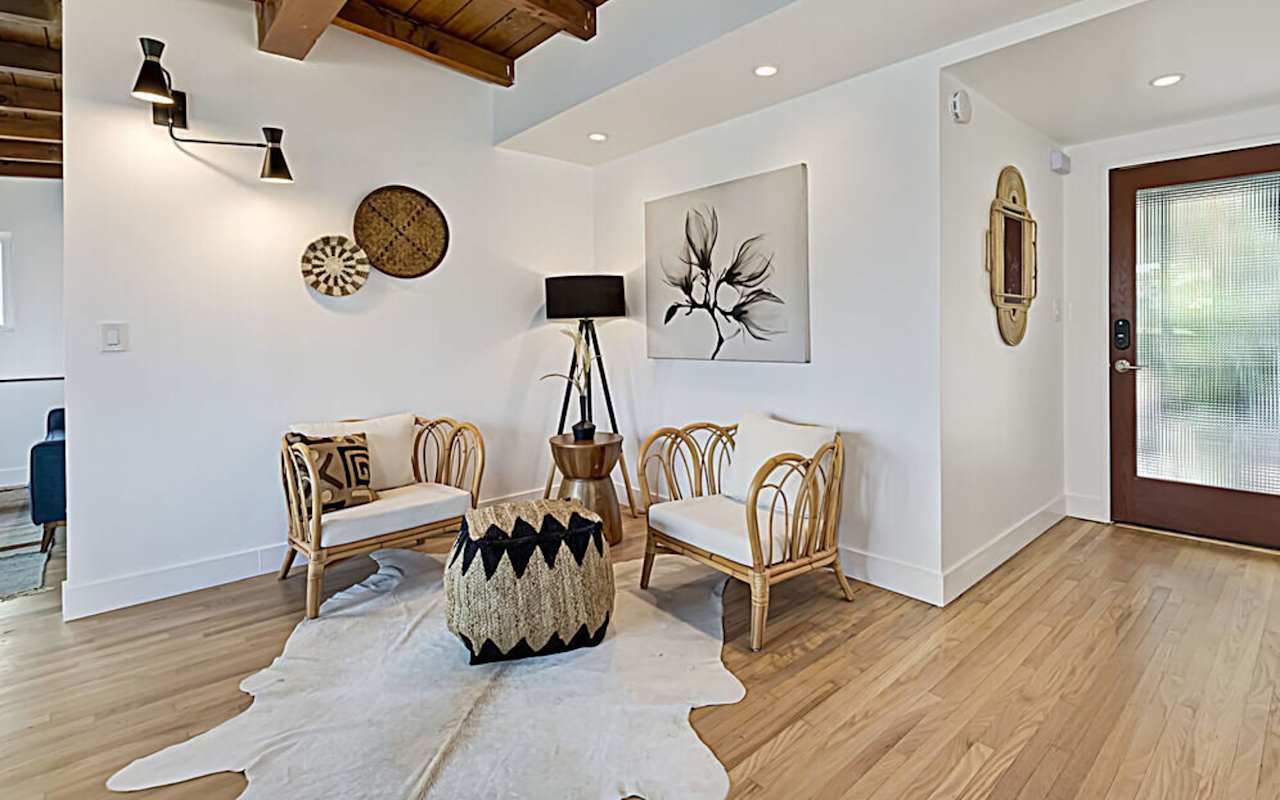 Rustic Highland Park Mid Century