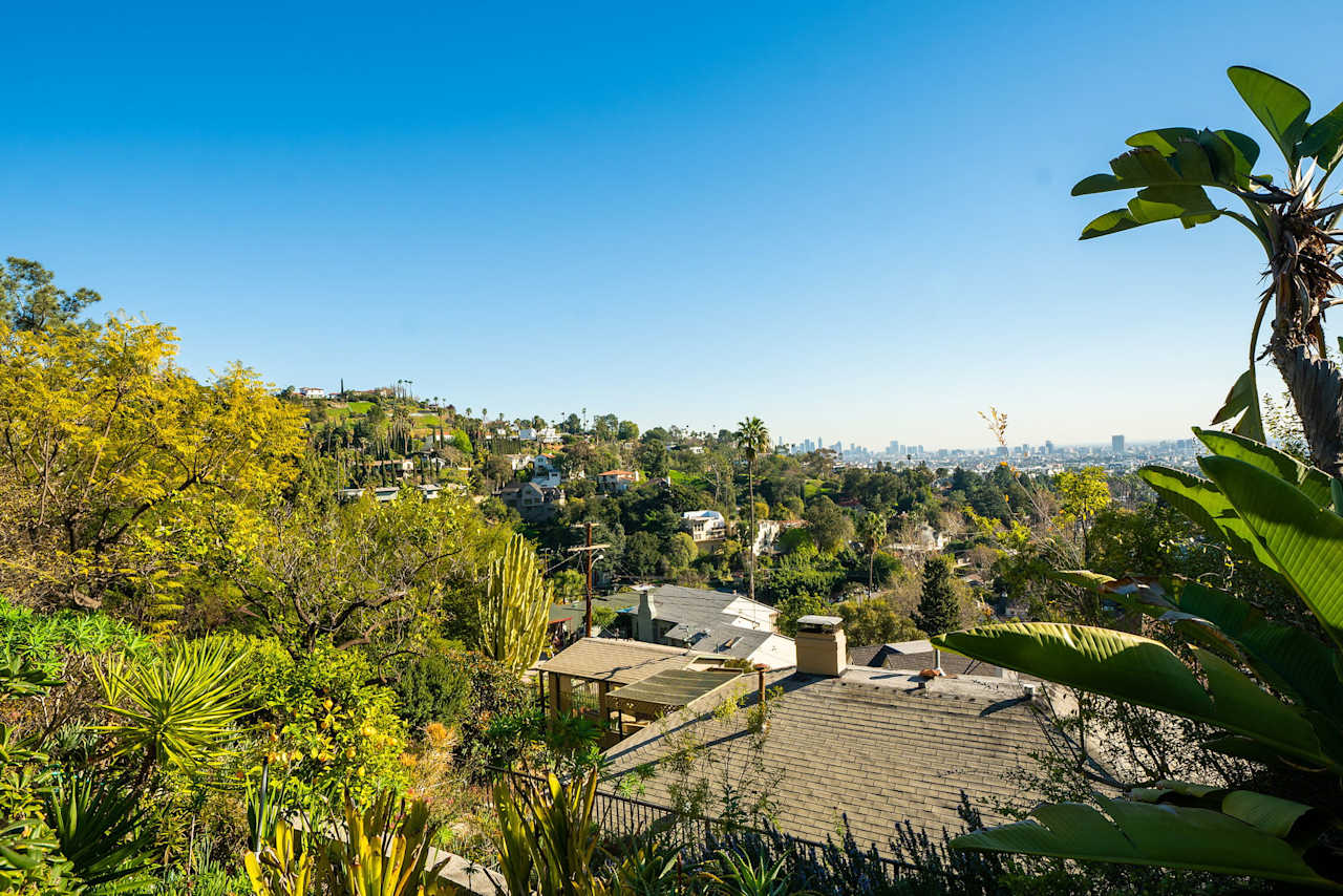 Hollywood Hills Pied de Terre Another Off Market Sale