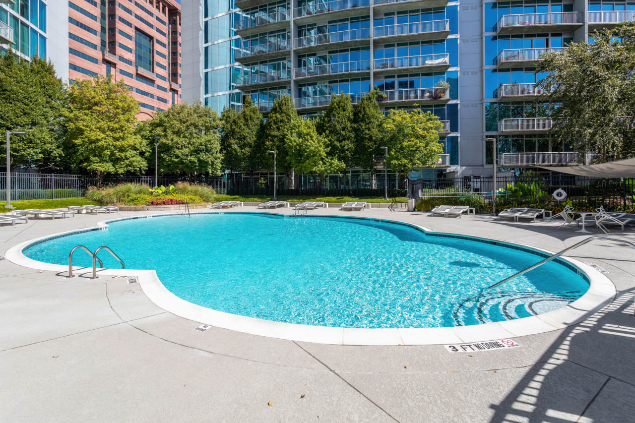 950 W Peachtree Street NW Unit: 701