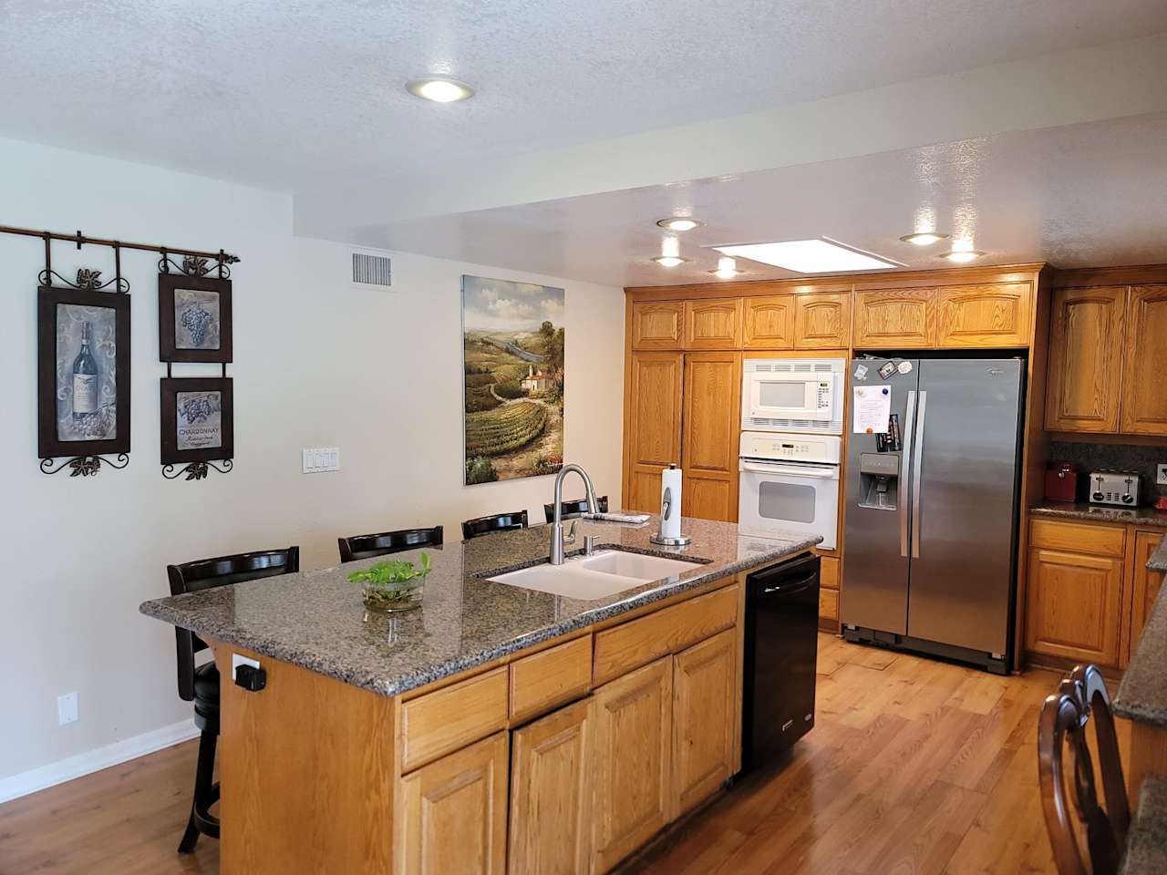 placentiafamilyhome Robert Molett Newport Beach Real Estate Agent