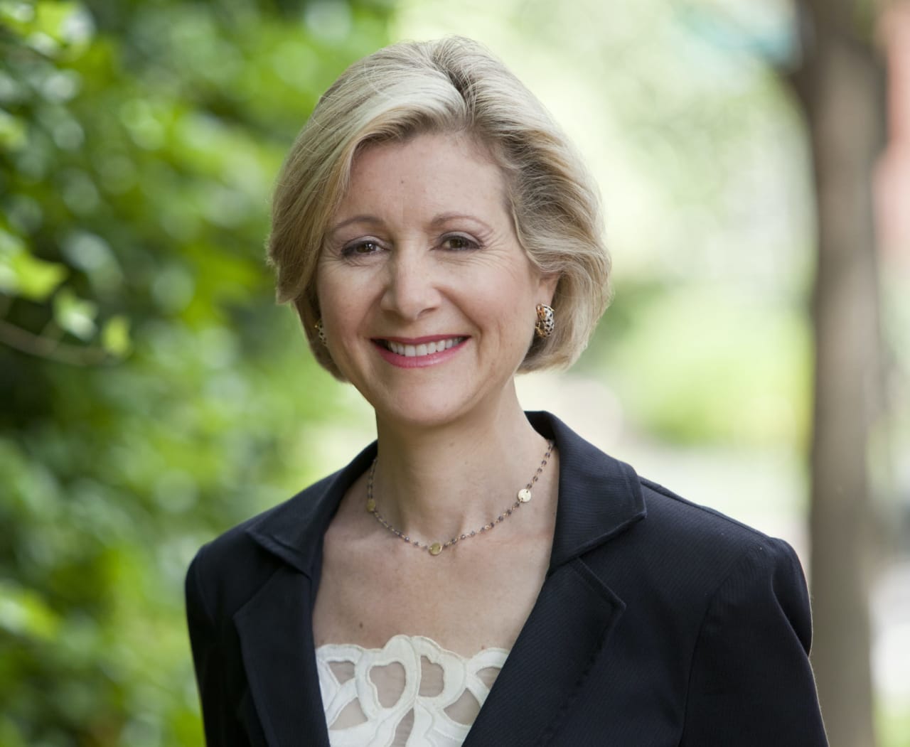 About Christie-Anne Weiss