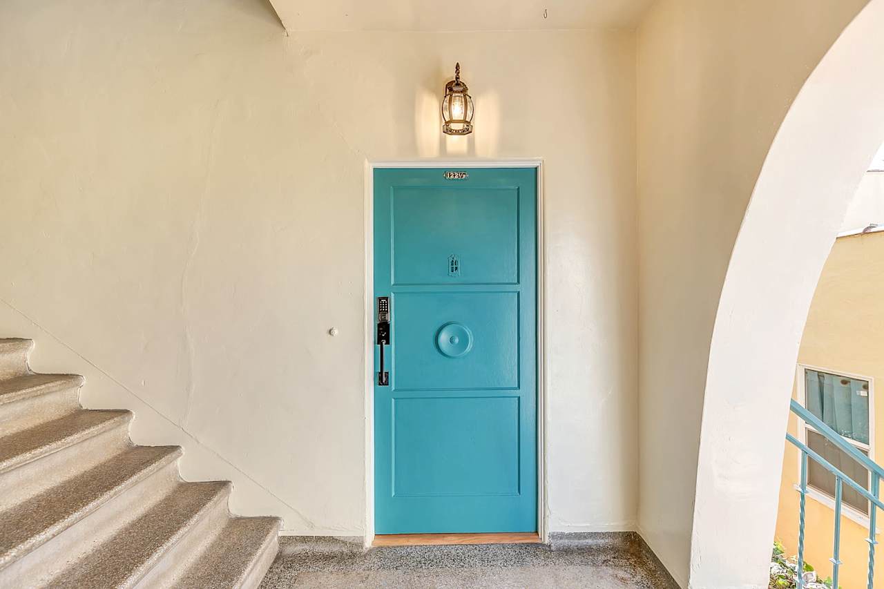 122 1/2 North Park View Street