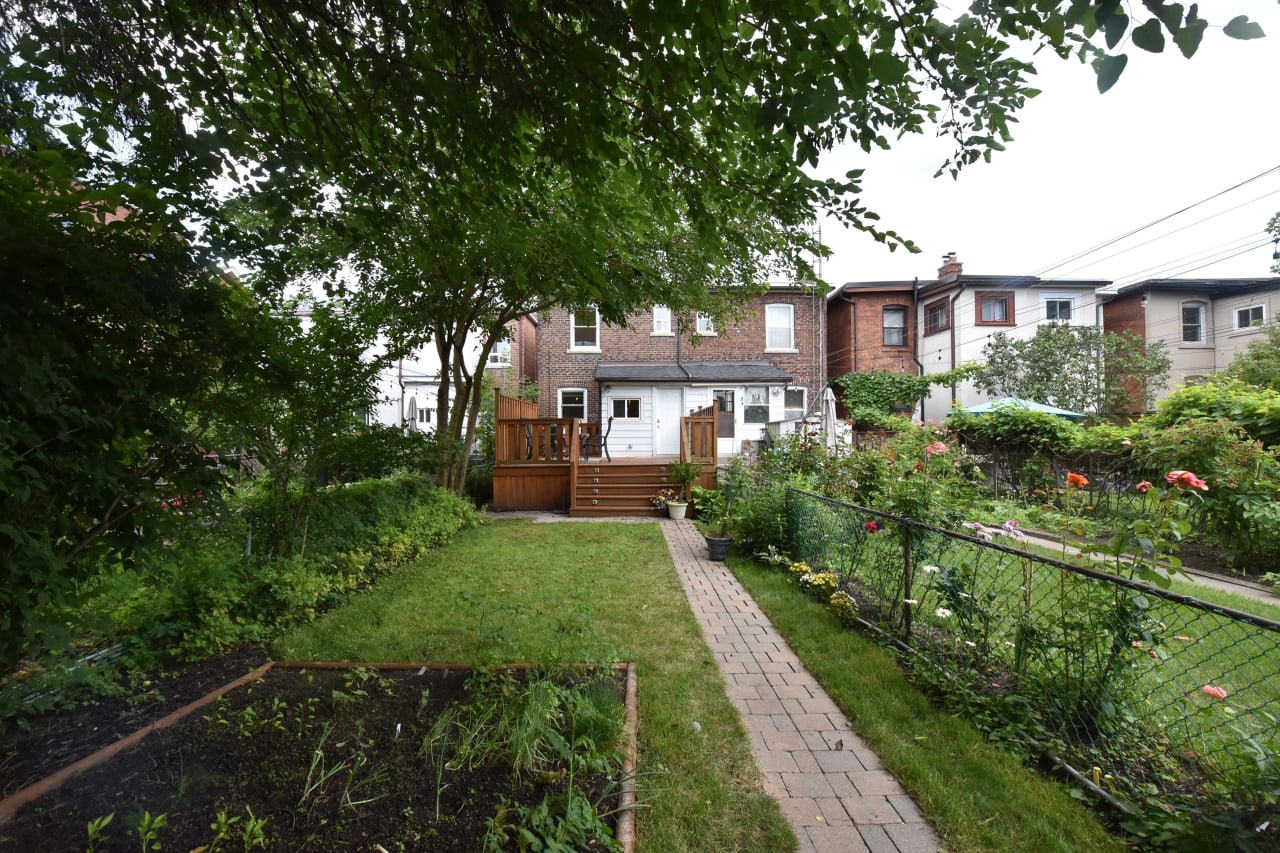 Semi-detached home in Bloor West Village