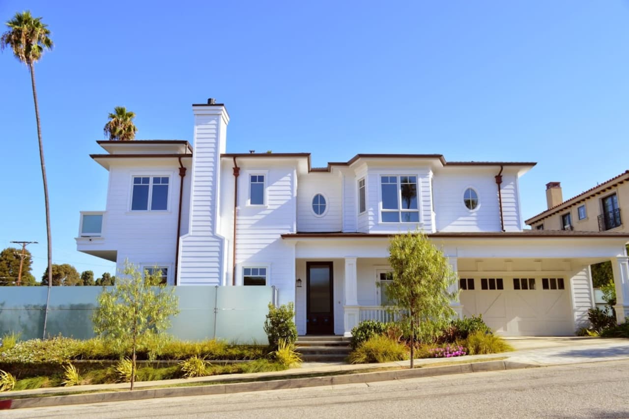 How to Get Started in Buying Your First Home in Redwood City