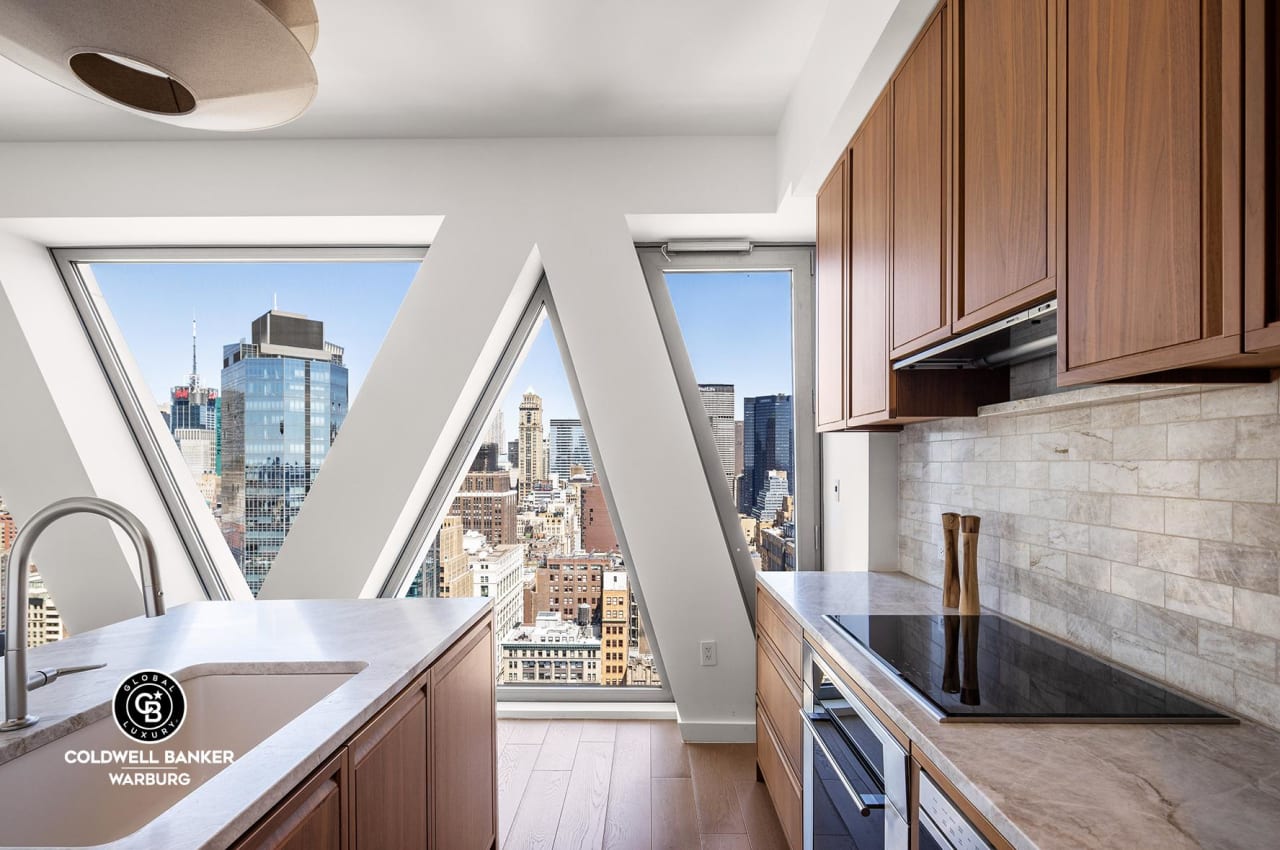 30 E 31st Street Unit: 35