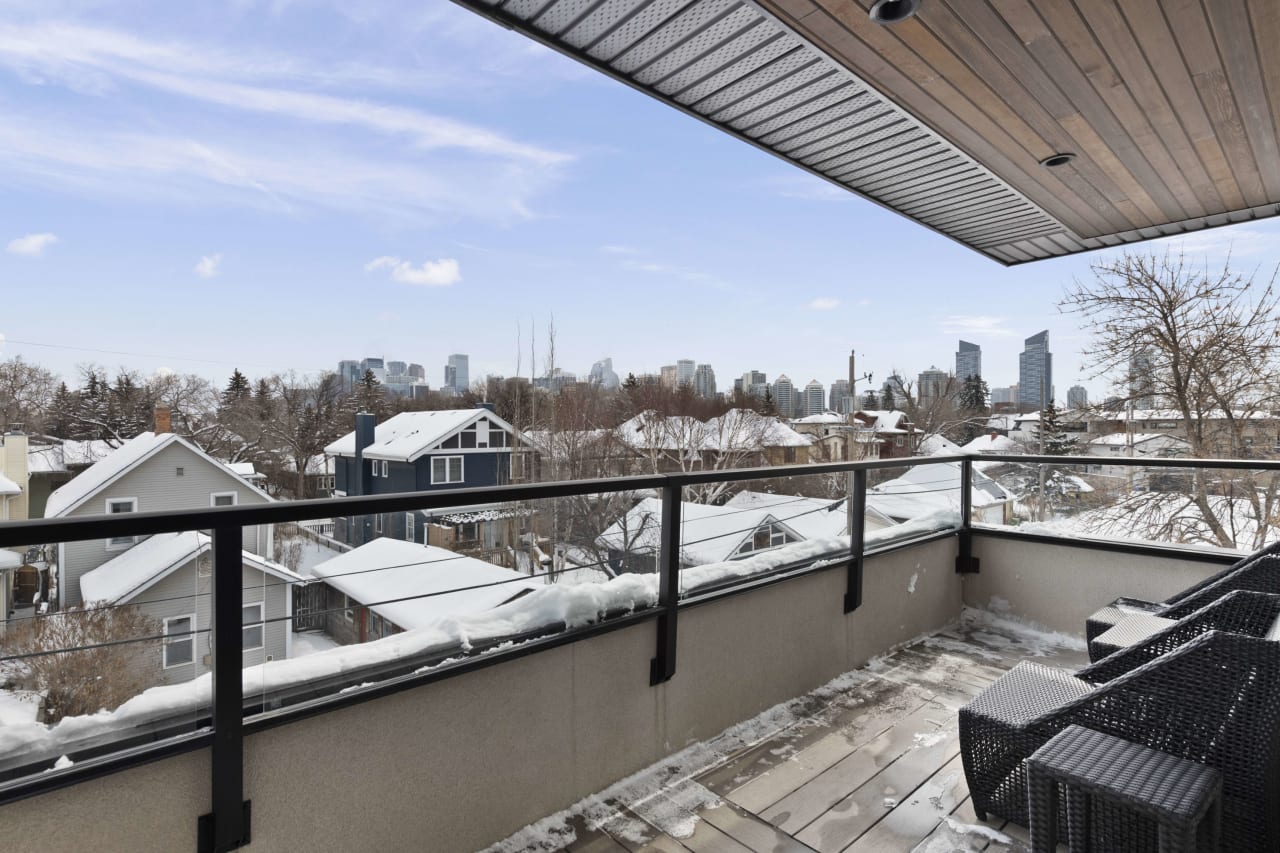 3, 408 13 Street NW Unit: 3