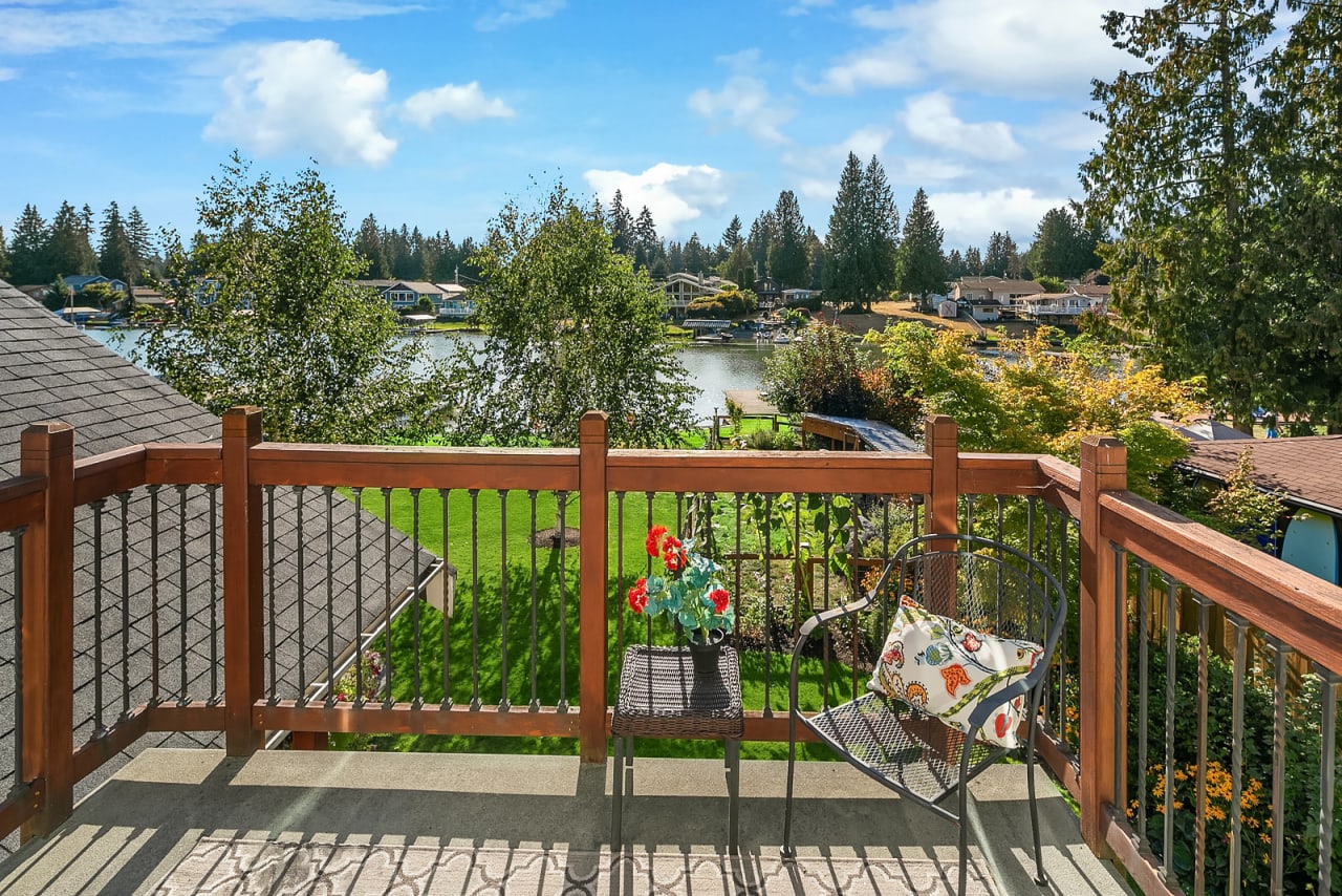 Inlet IslandMaple Point Waterfront Kimber Lee Real Estate Lake