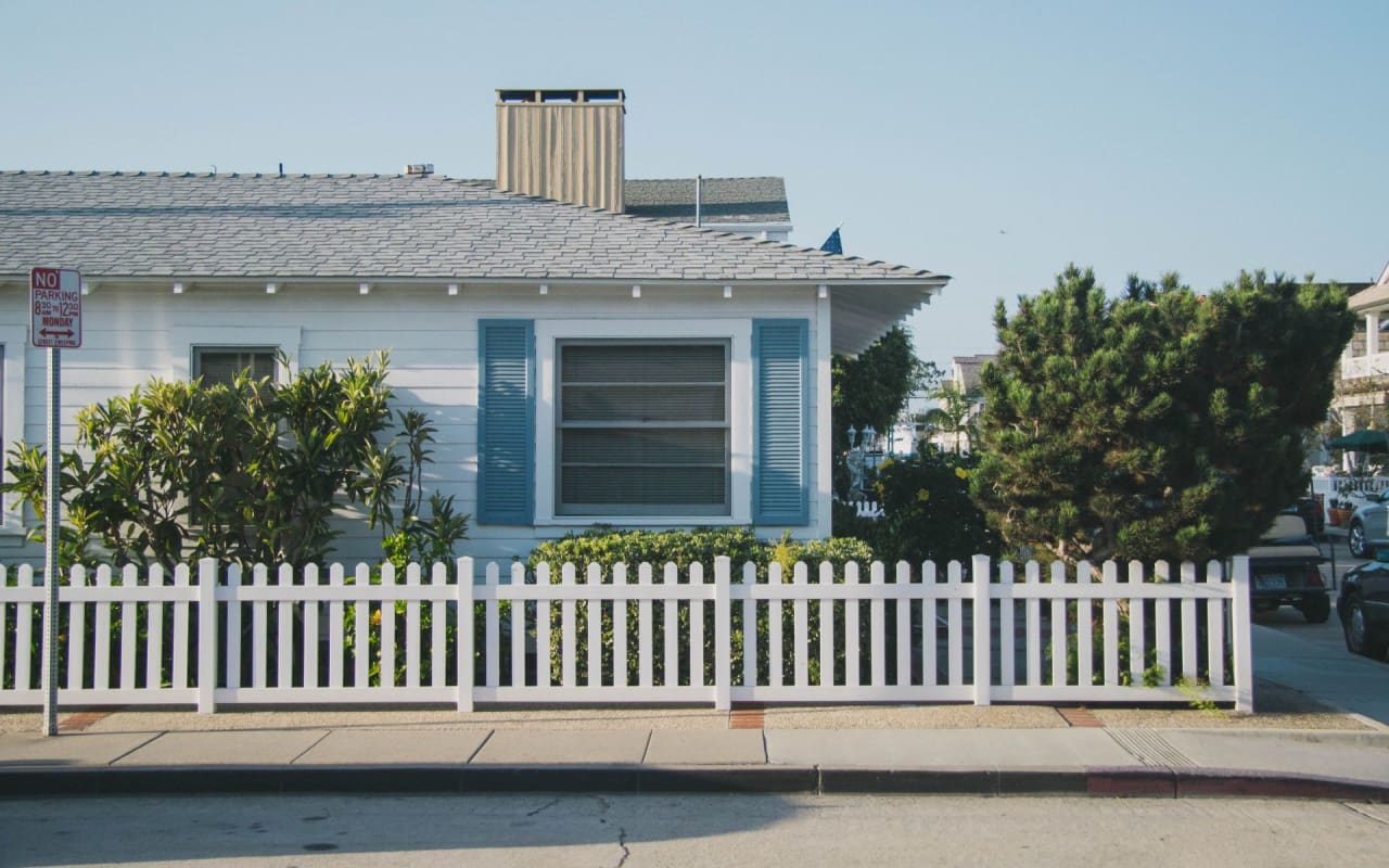 gustavo-zambelli-nevzsxbihiu-unsplash-1