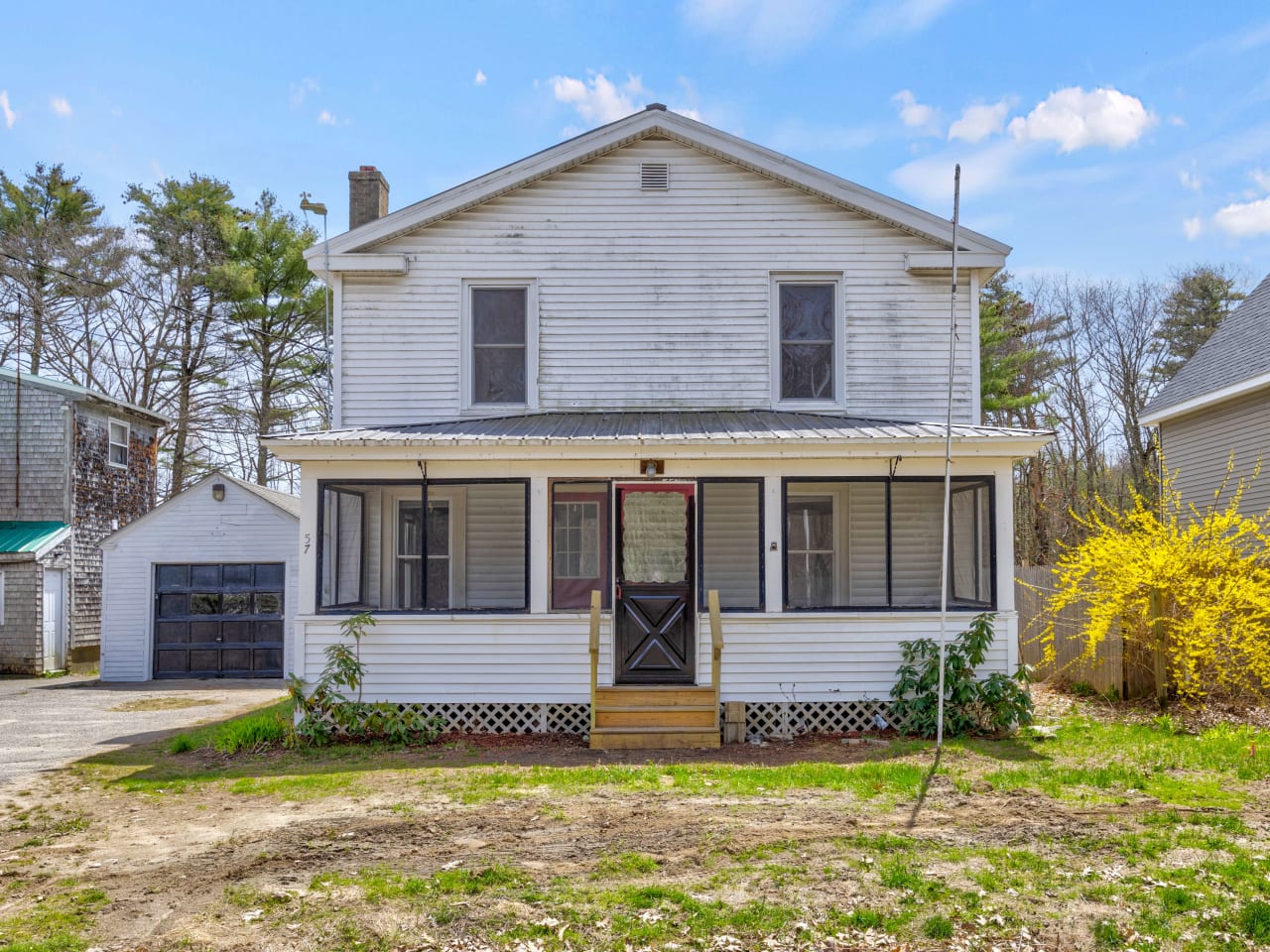 Home For Sale in Standish, Maine 57 Chadbourne Road Tomazin Goff