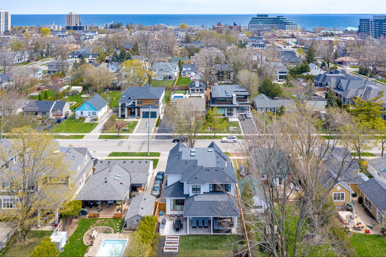 2373 Hixon Street Oakville, ON L6L 1T7 Goodale Miller Team