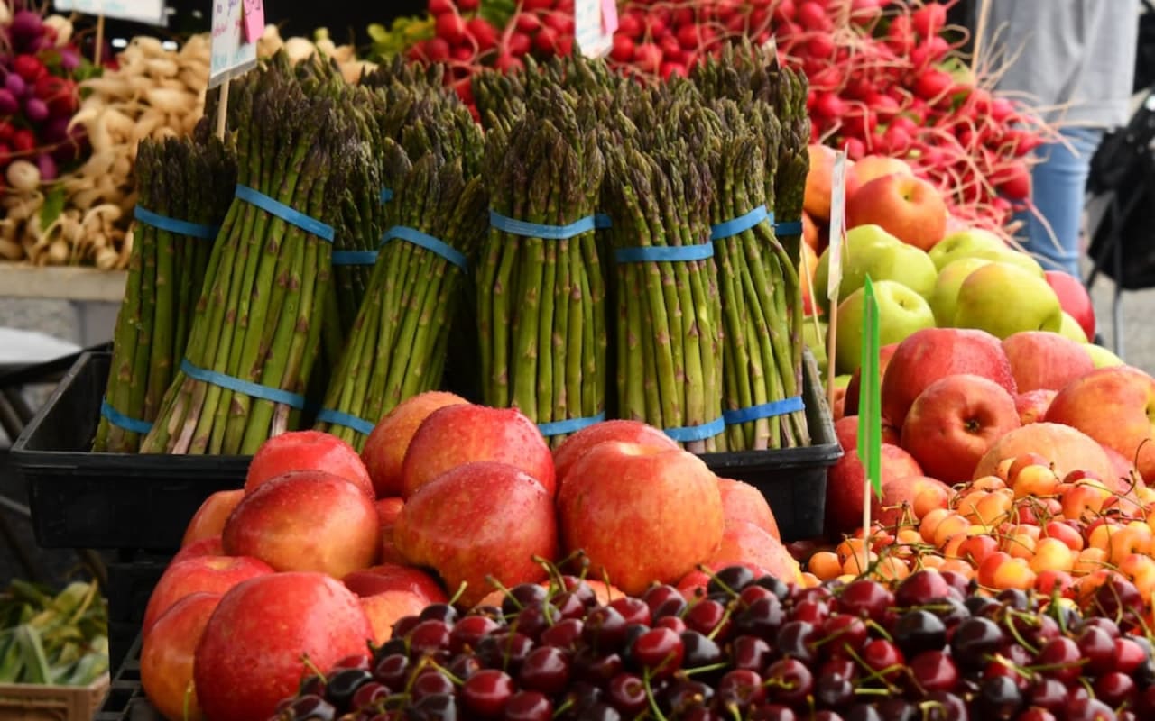 Explore These 10 Farmers’ Markets in the Catskills