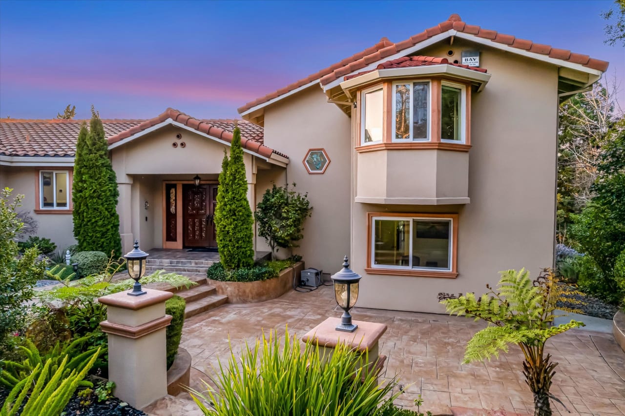 Spectacular Weibel  Residence in Fremont