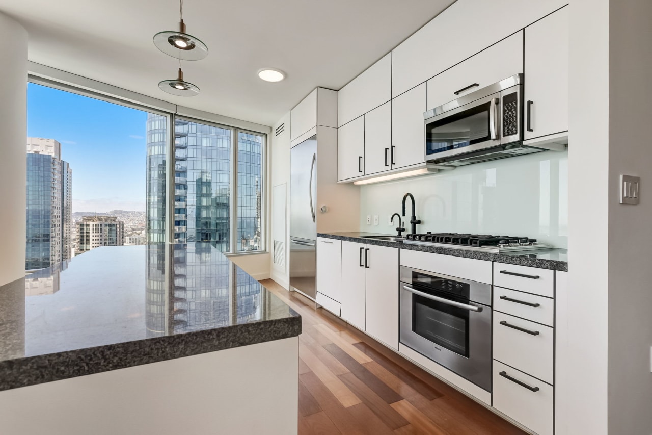 301 Main Street Unit 35F