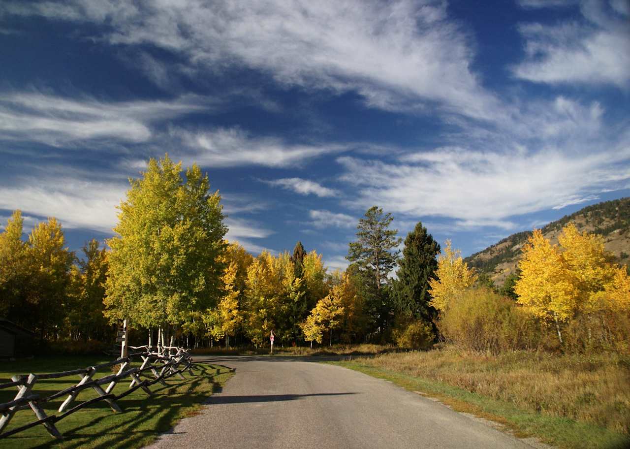 Luxury homes in West Bank South, Jackson Hole, WY, with panoramic mountain views and scenic natural surroundings.