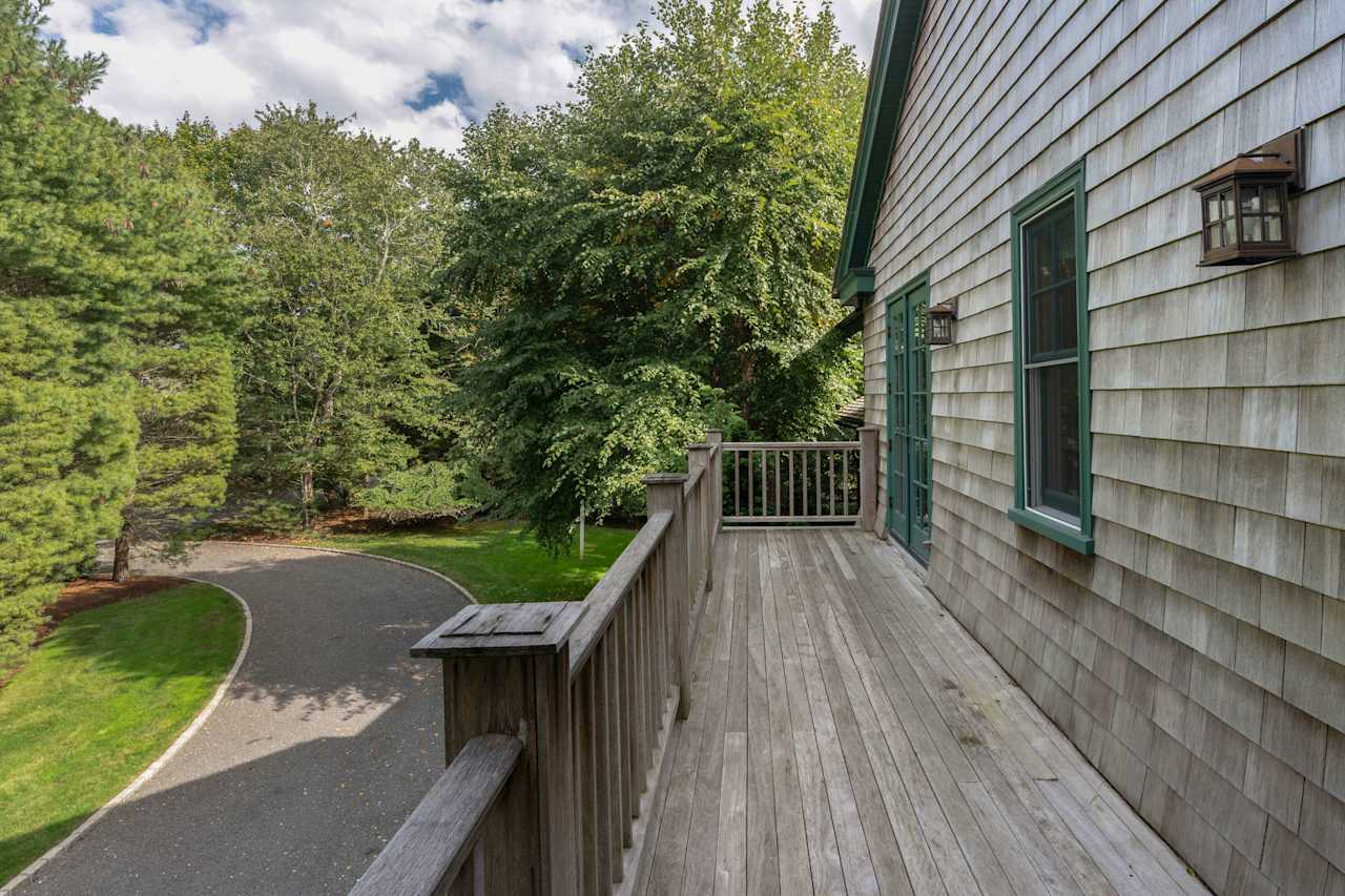 A Sublime Traditional in the Historic Village of Quogue CeeJackTeam