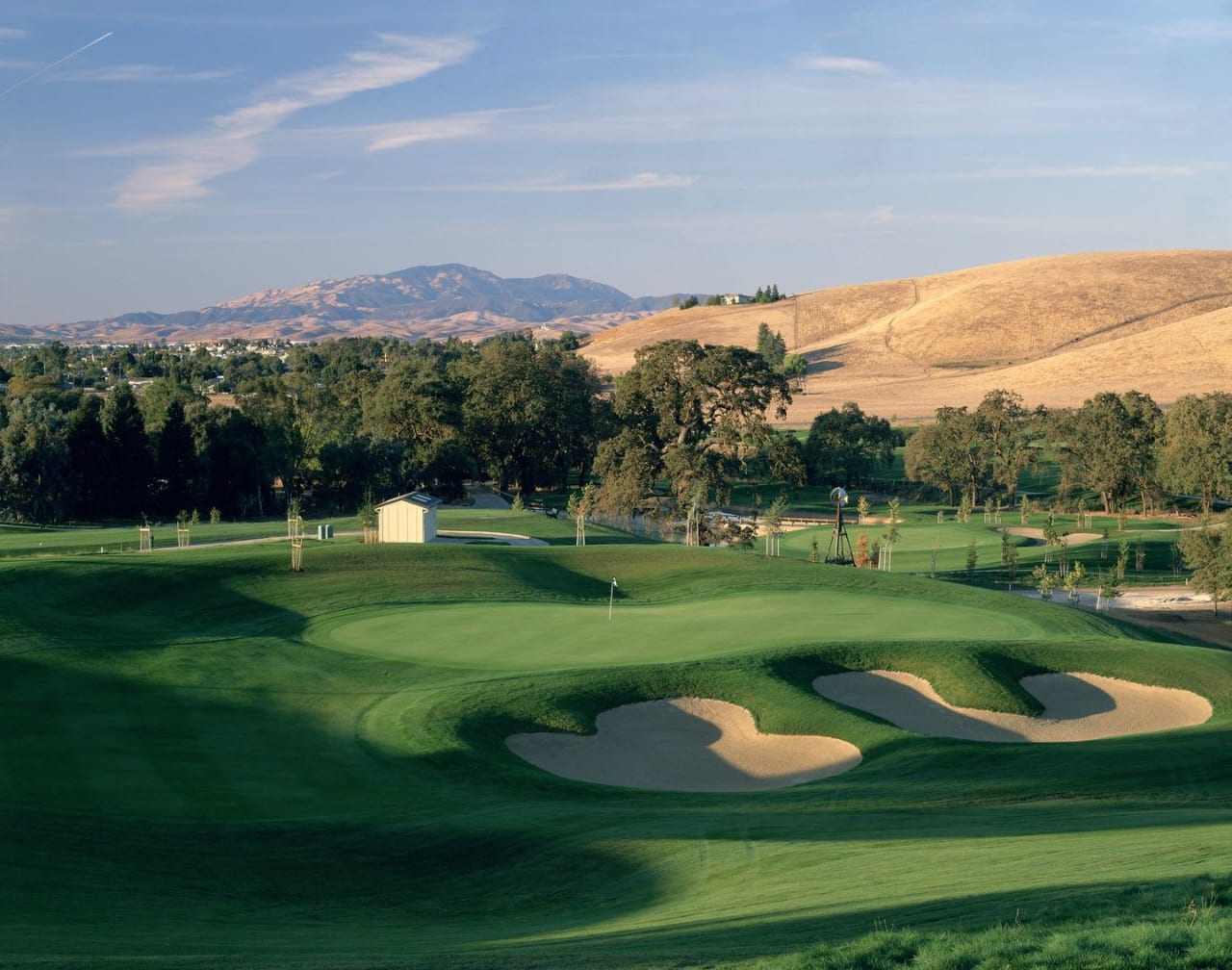 Tee Off With The Best: Exploring Top Public Golf Courses in the East Bay