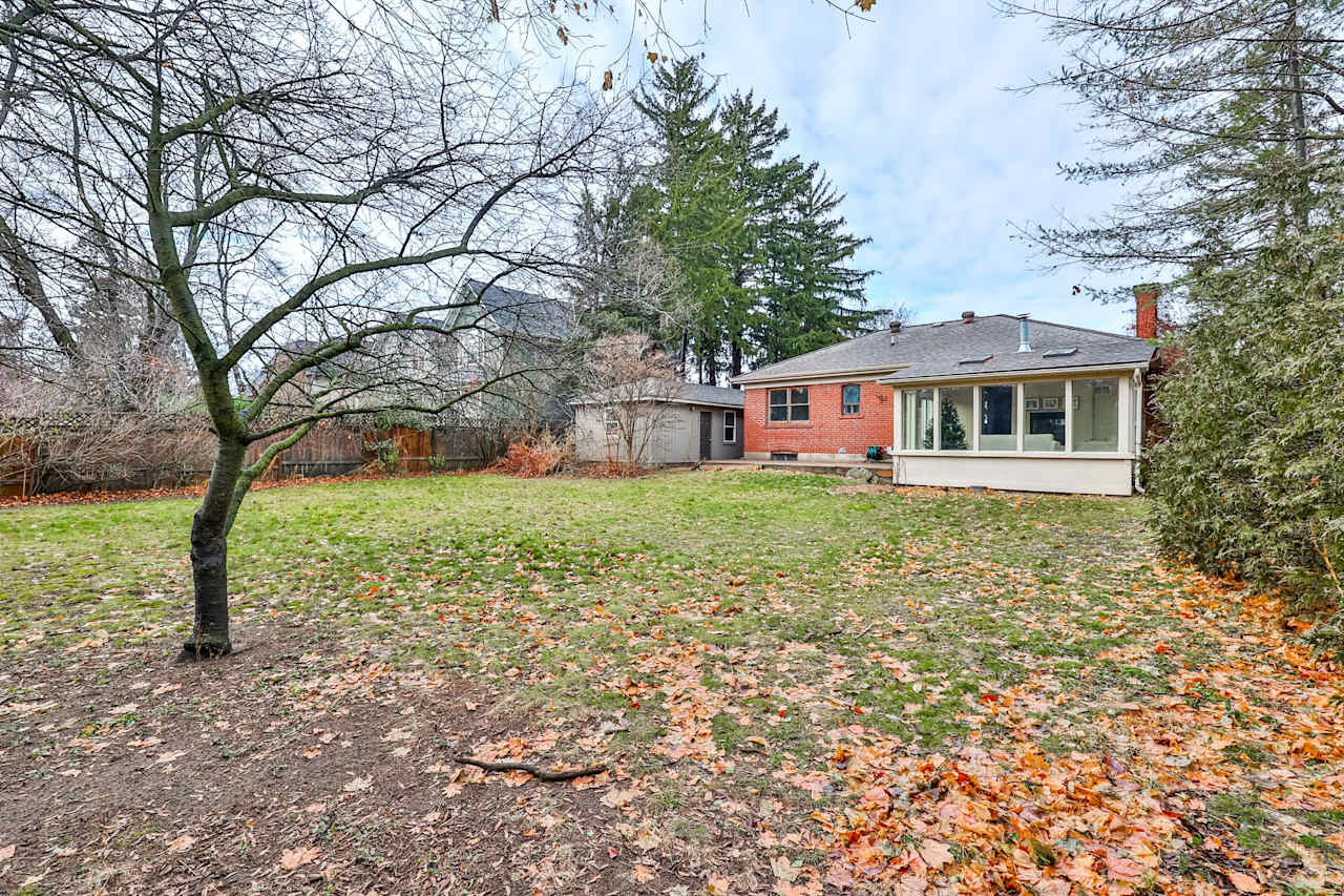 1036 Melvin Ave, Oakville