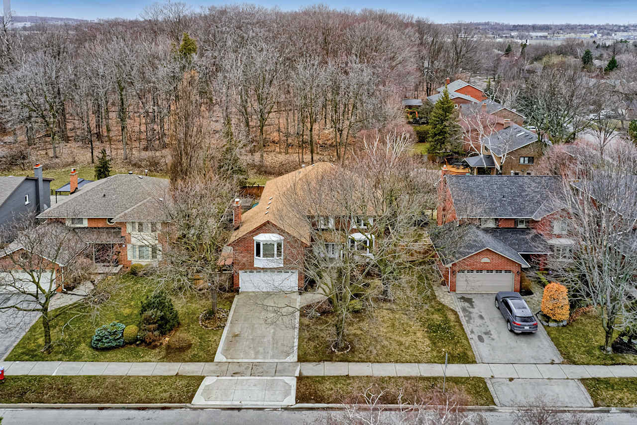 362 Aspen Forest Drive Oakville, ON L6J 6H3 Goodale Miller Team