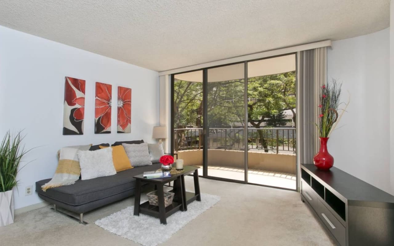 The Best of Both Worlds at 311 Ohua Avenue #205E – Waikiki Condo for Sale