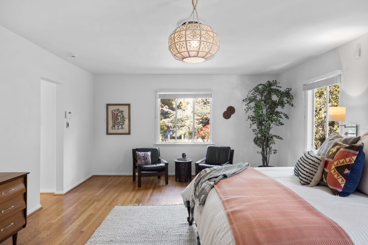 A Classic 1949 Traditional in Los Feliz