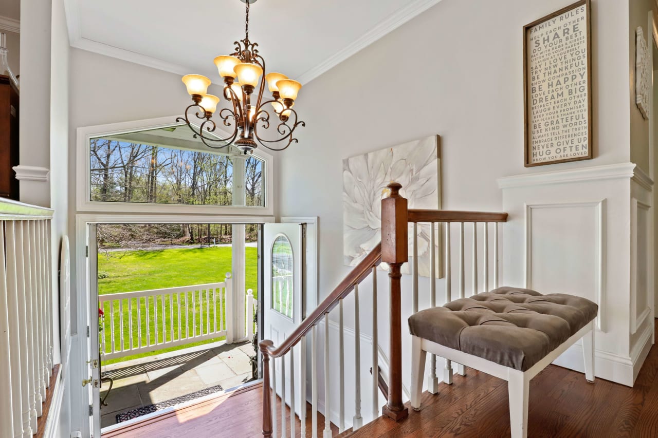 35 Limestone Road, Armonk NY Brian Milton Compass Luxury Real