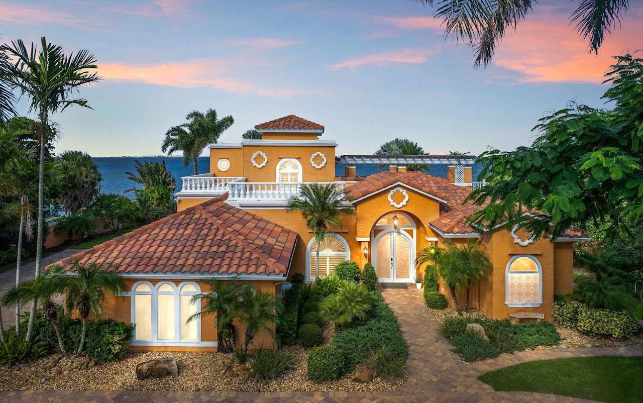 UNDERSTANDING PROPERTY VALUATION IN MERRITT ISLAND Carpenter Kessel Team