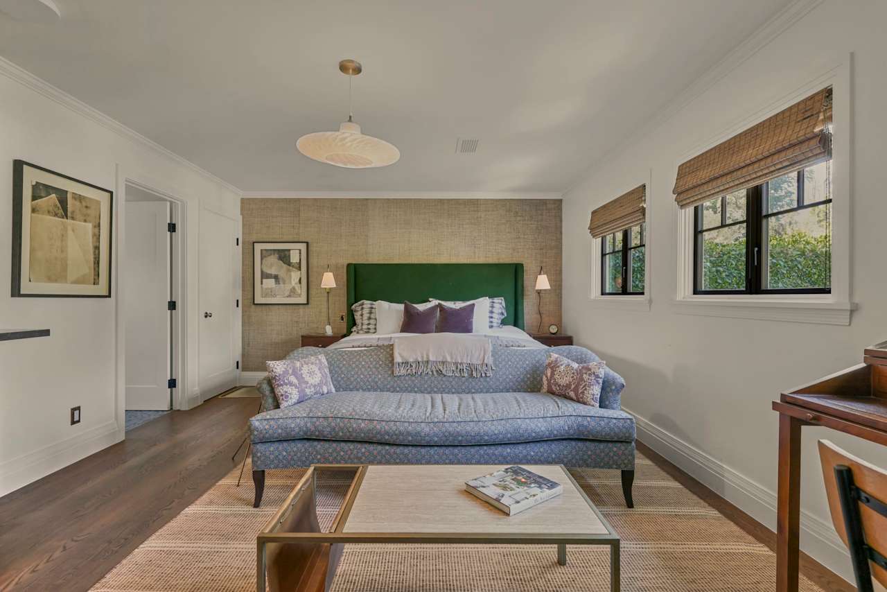 Lorraine Blvd Elegant & Traditional Estate In Larchmont VIllage LA