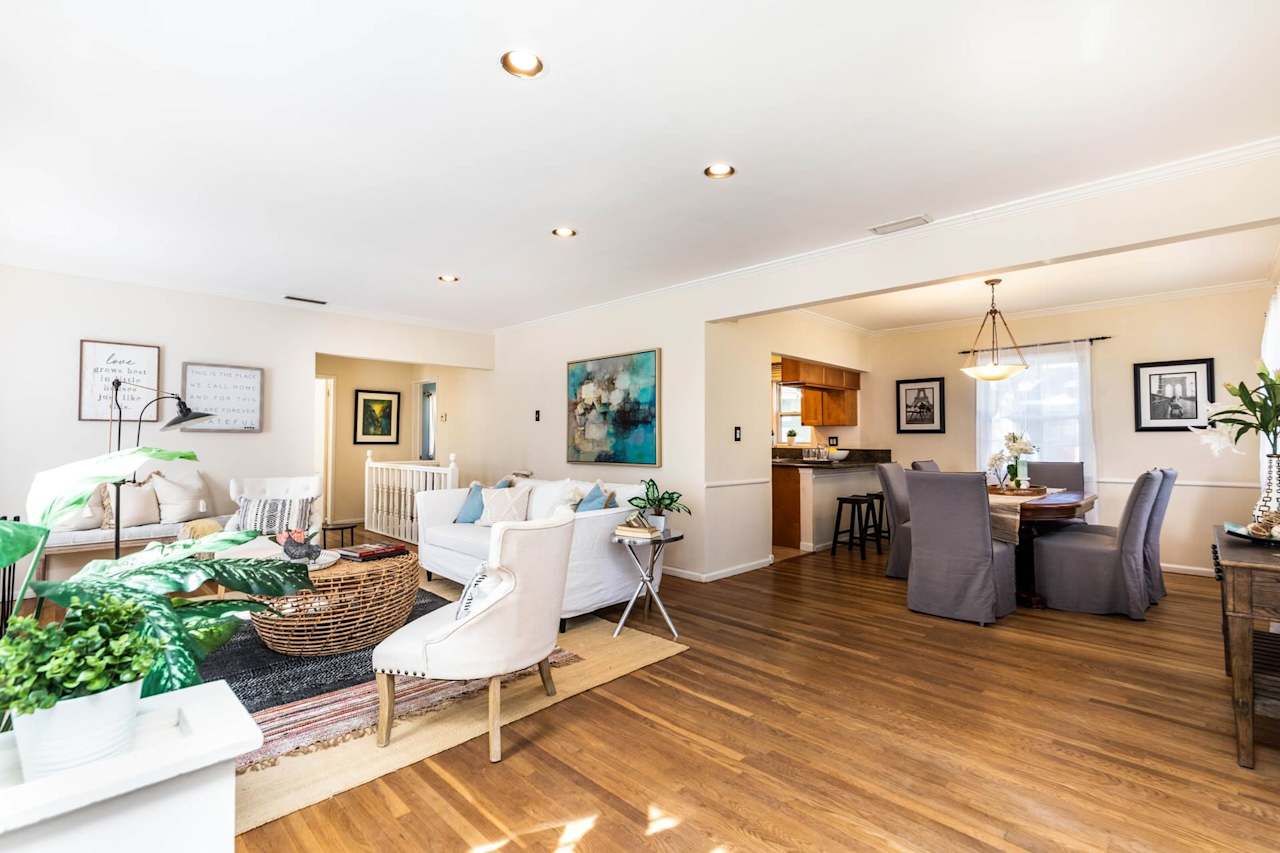 3430 MONTROSE Avenue