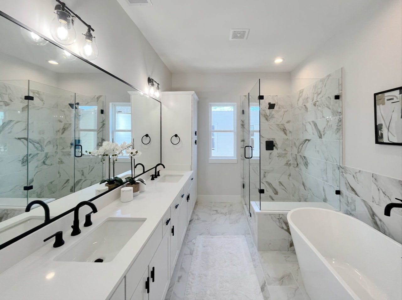 model master bathroom at Eastwood Estates 