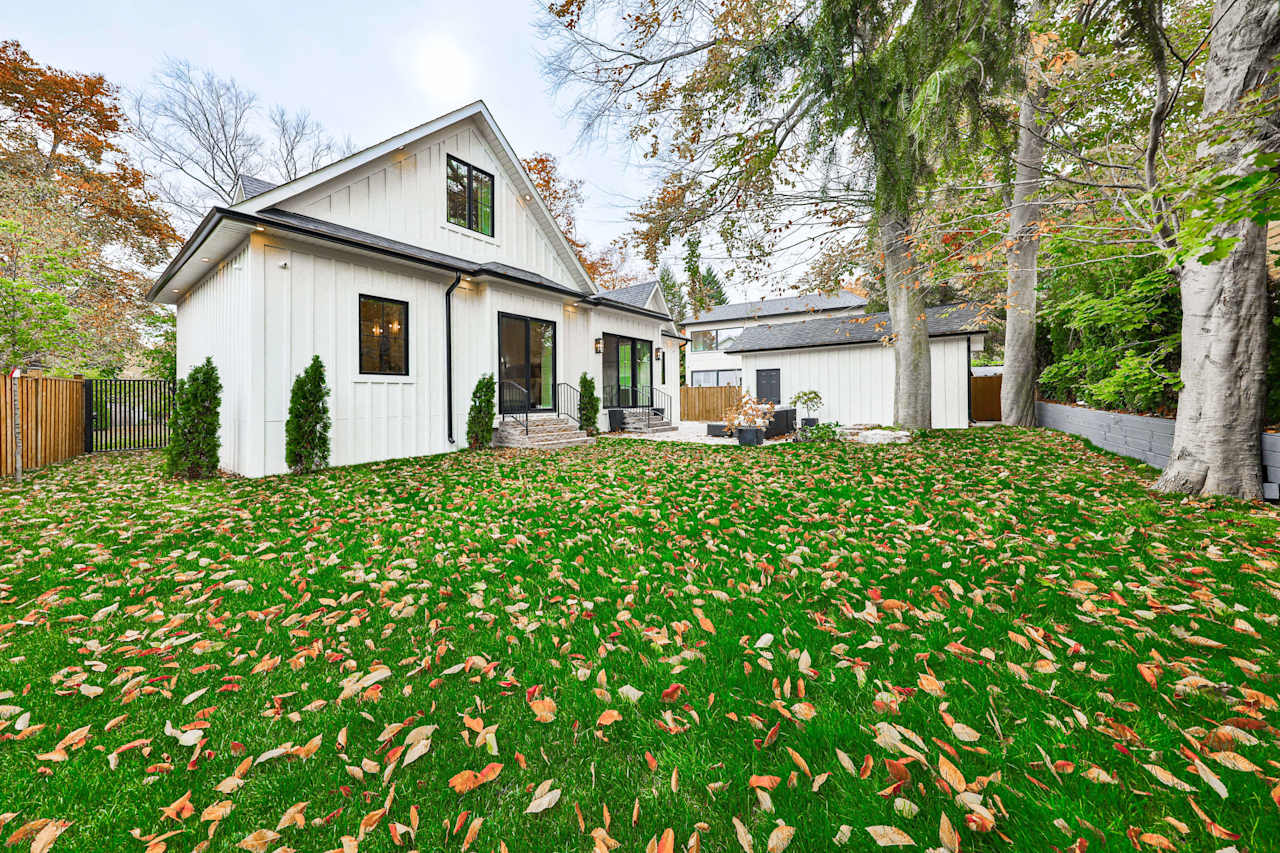 279 Snowden Road, Oakville