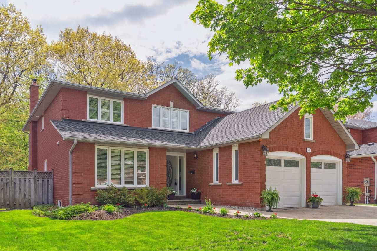 Lush Ravine Lot in Glen Abbey