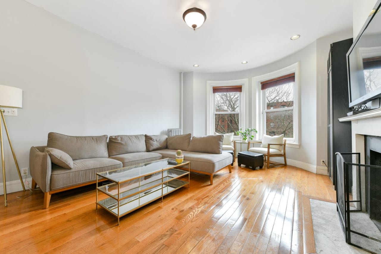 1056 Beacon St: #5