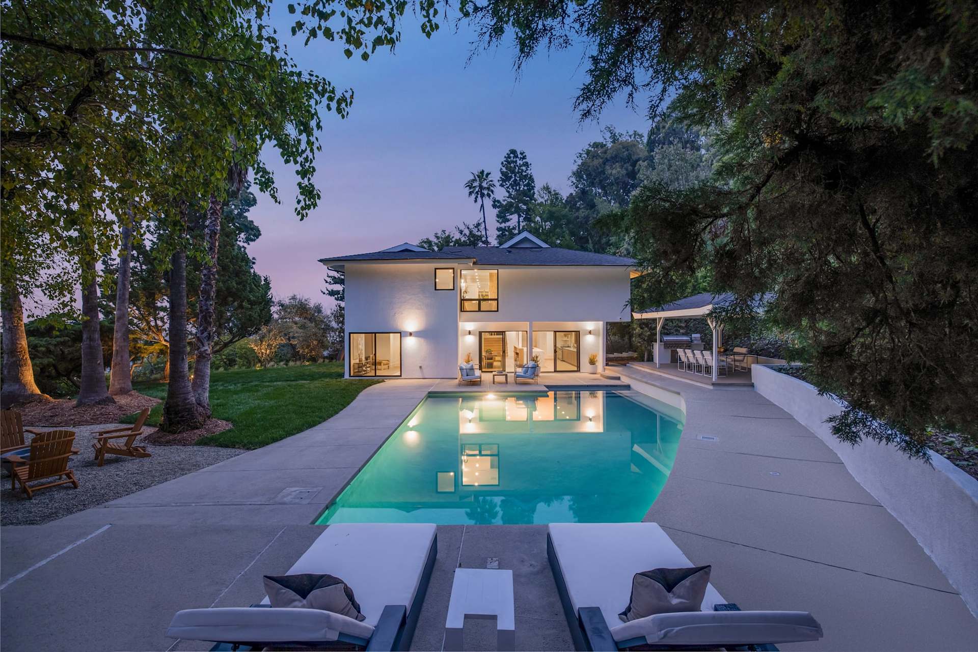 Neyshia Go California Real Estate Agent