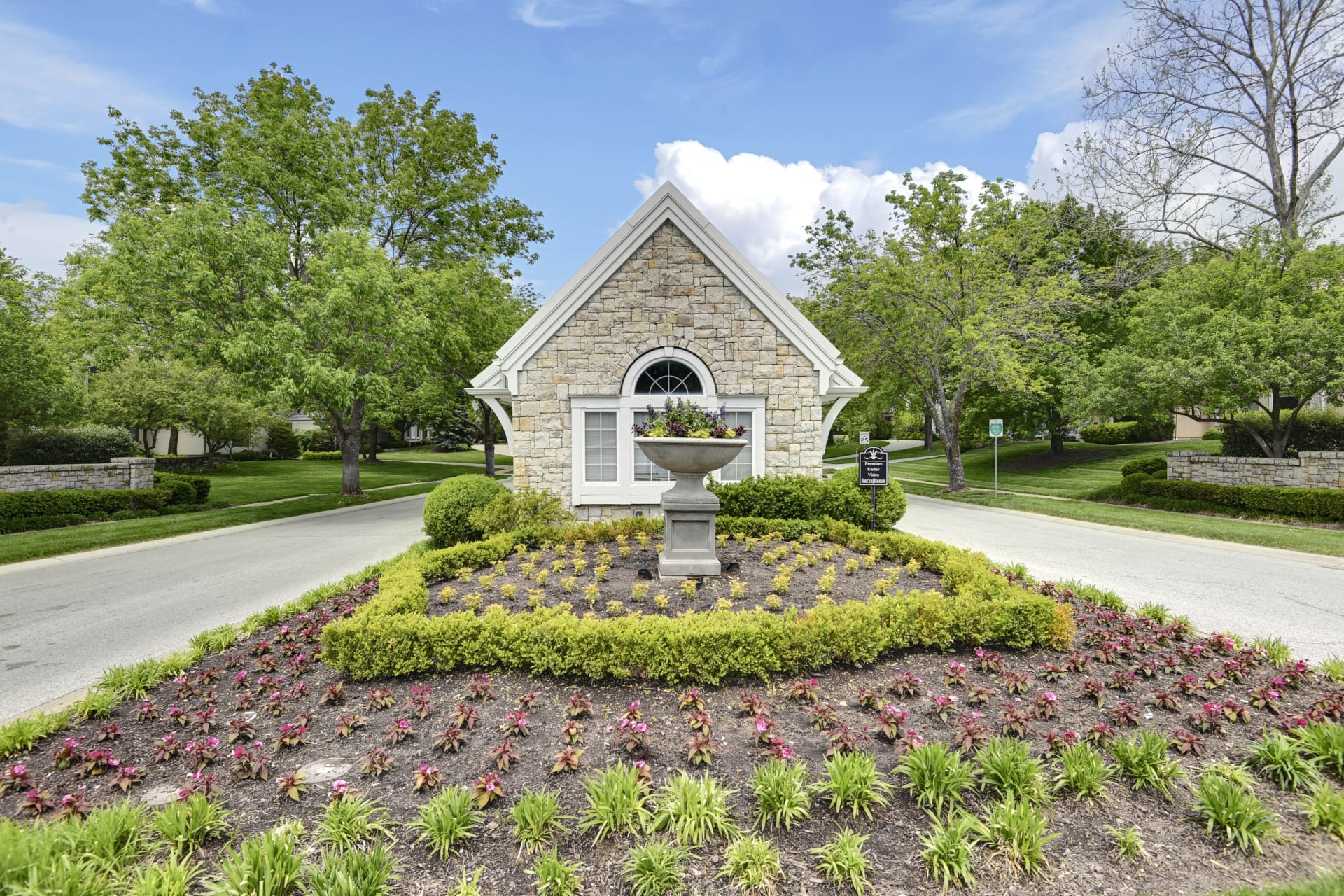 Hallbrook Real Estate Homes for Sale in Hallbrook, KS Trent Gallagher