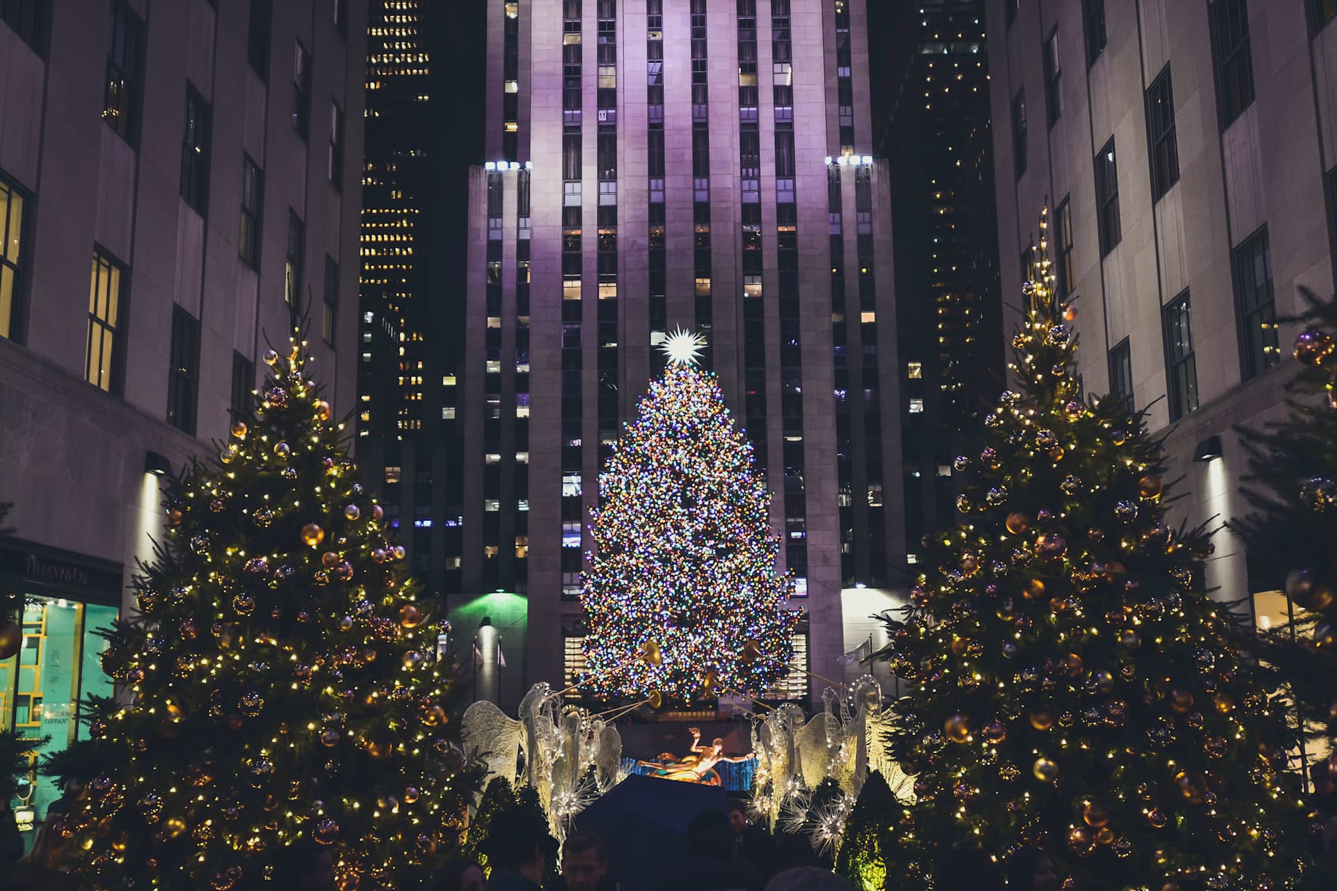 Top 6 Places To See Christmas Lights In New York City