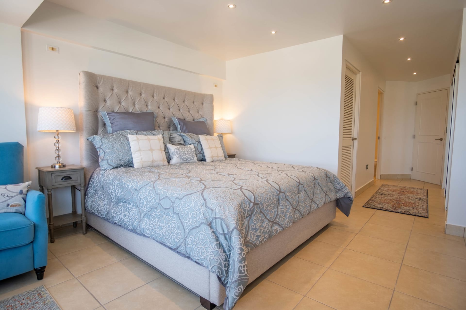 Gallery Plaza For Rent Turnkey Luxury Apartment For Rent in San Juan