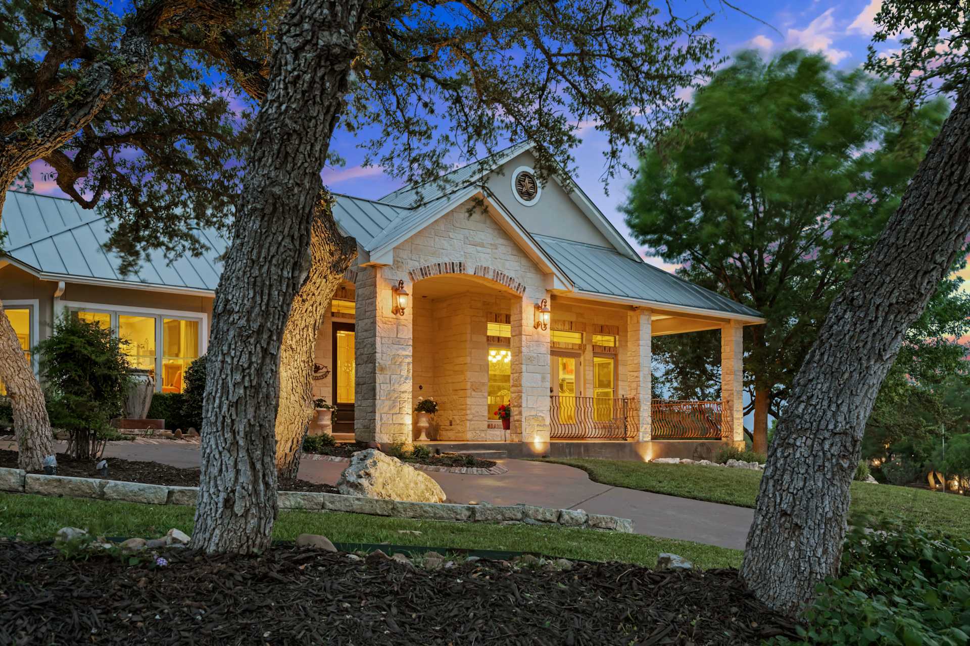 Top Texas Real Estate Agent Cameron Realty Texas LLC