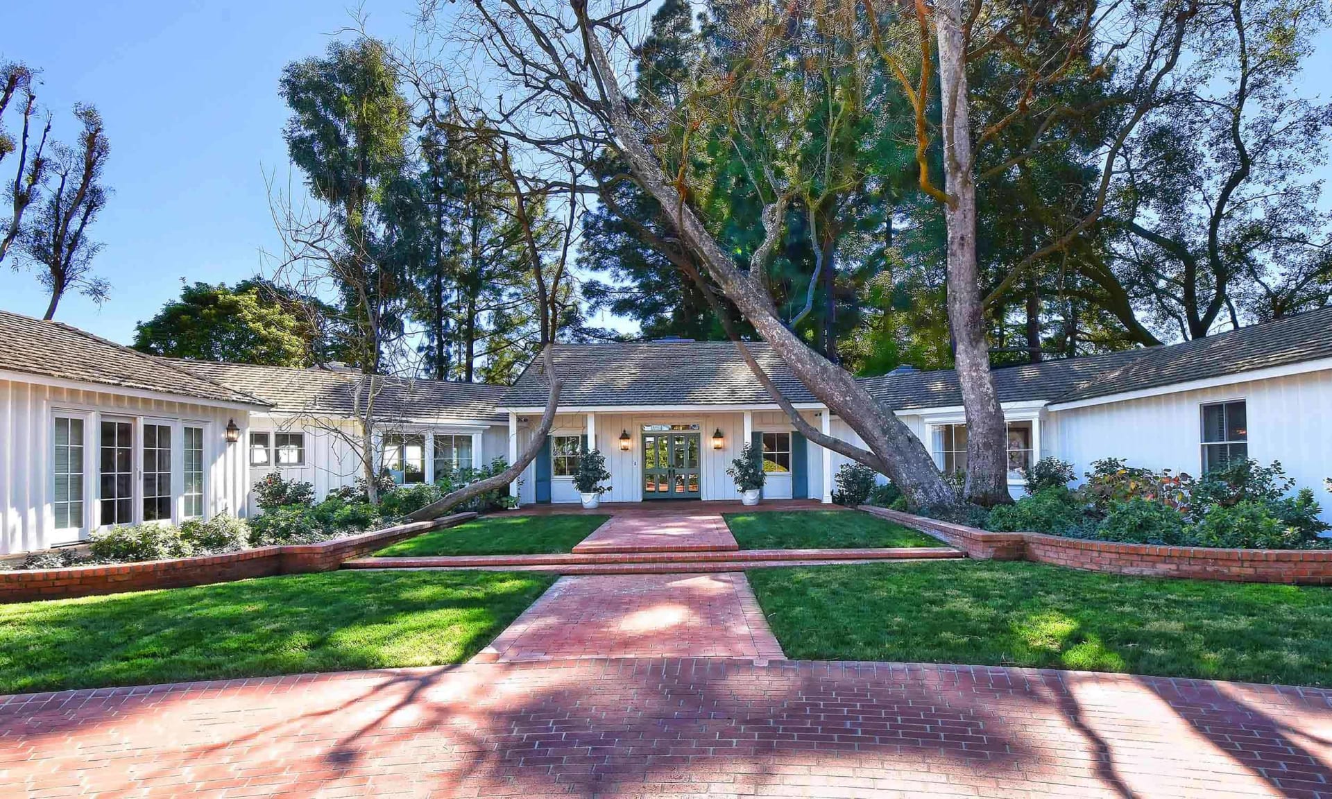 Communities Coastal Legacy Realty Group