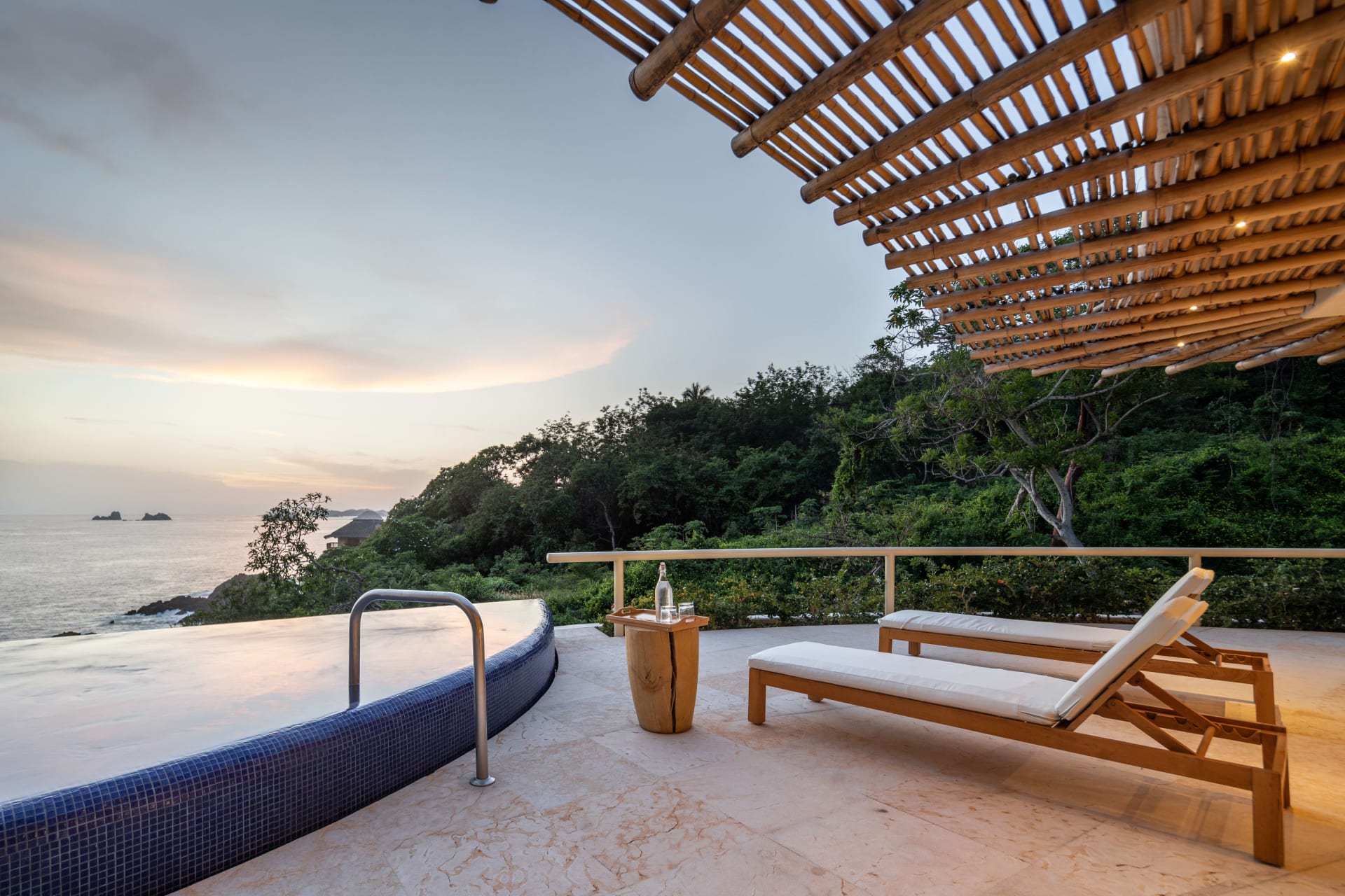 Live Real Estate Villas for sale in Ixtapa Zihuatanejo & Troncones