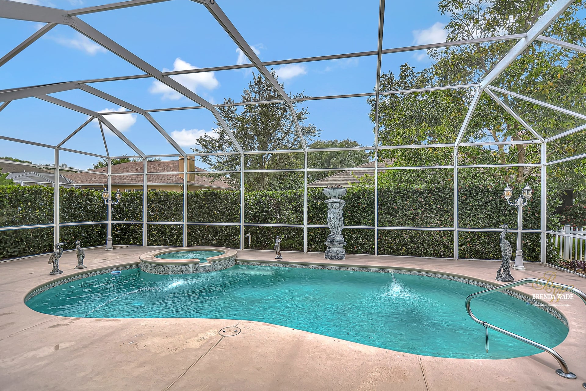 721 Citrus Wood Lane Valrico, FL 33594 Brenda Wade Team